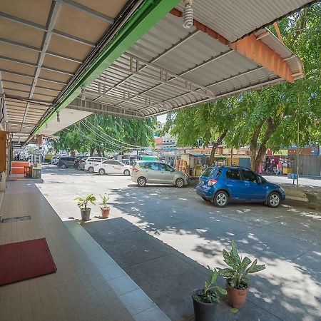 Reddoorz Near Nagoya Citywalk Batam 2 Exterior photo