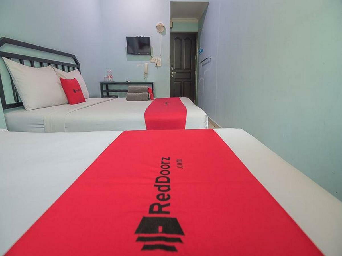 Reddoorz Near Nagoya Citywalk Batam 2 Exterior photo