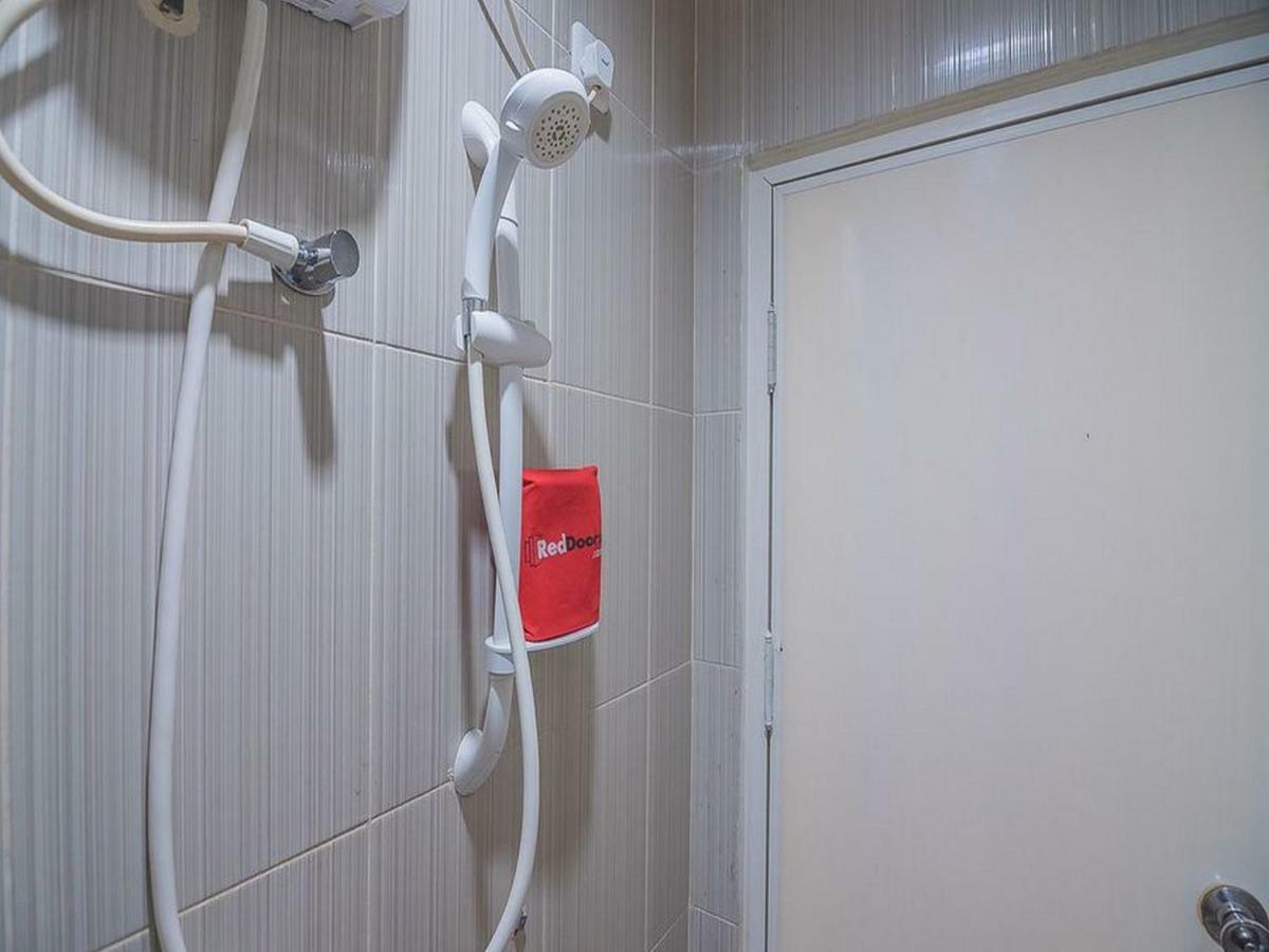 Reddoorz Near Nagoya Citywalk Batam 2 Exterior photo