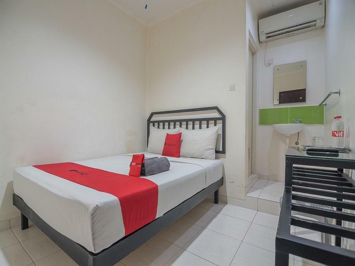 Reddoorz Near Nagoya Citywalk Batam 2 Exterior photo