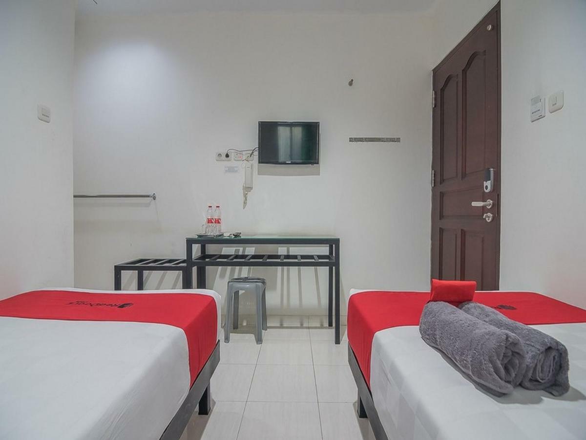 Reddoorz Near Nagoya Citywalk Batam 2 Exterior photo