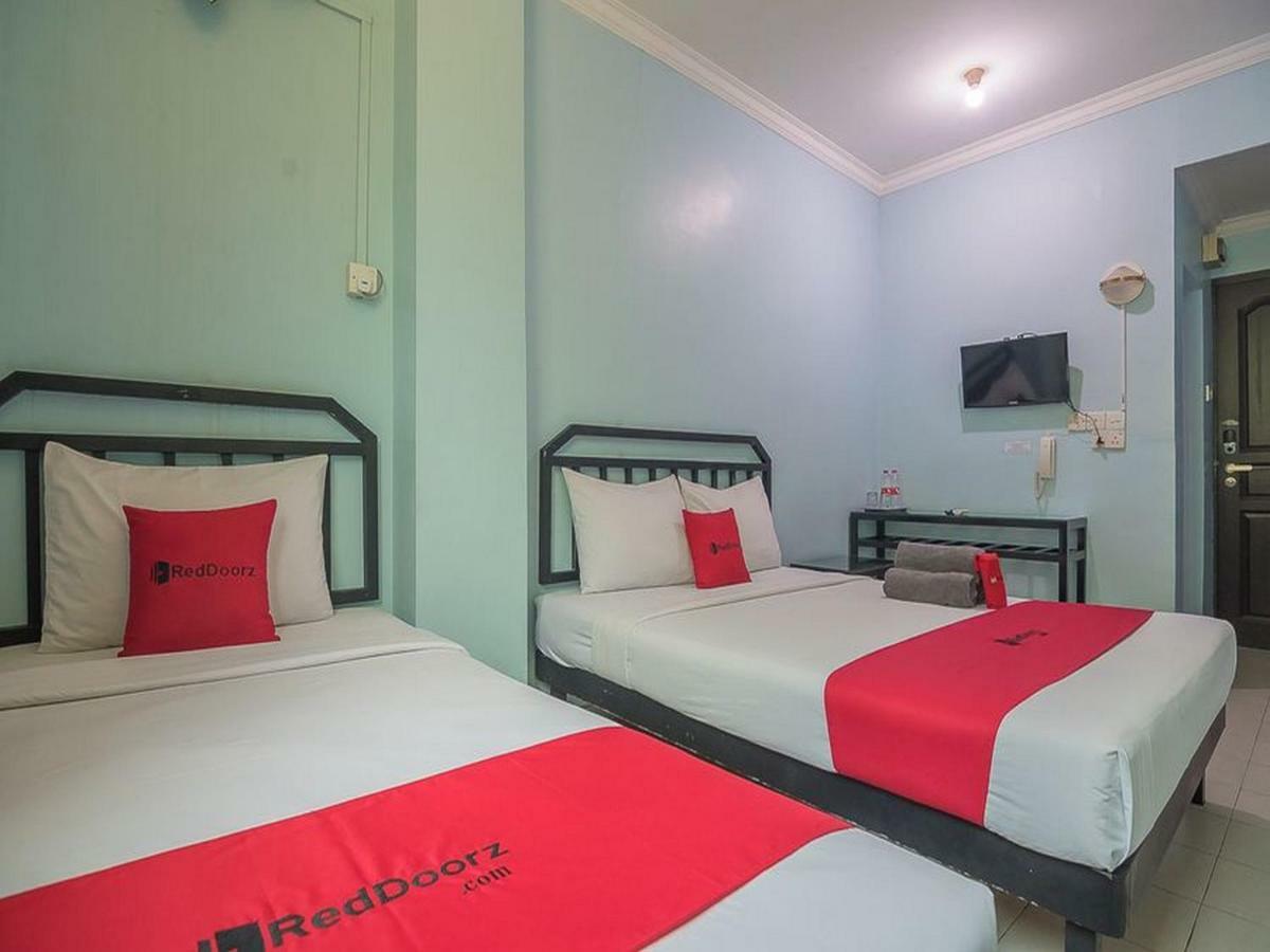 Reddoorz Near Nagoya Citywalk Batam 2 Exterior photo